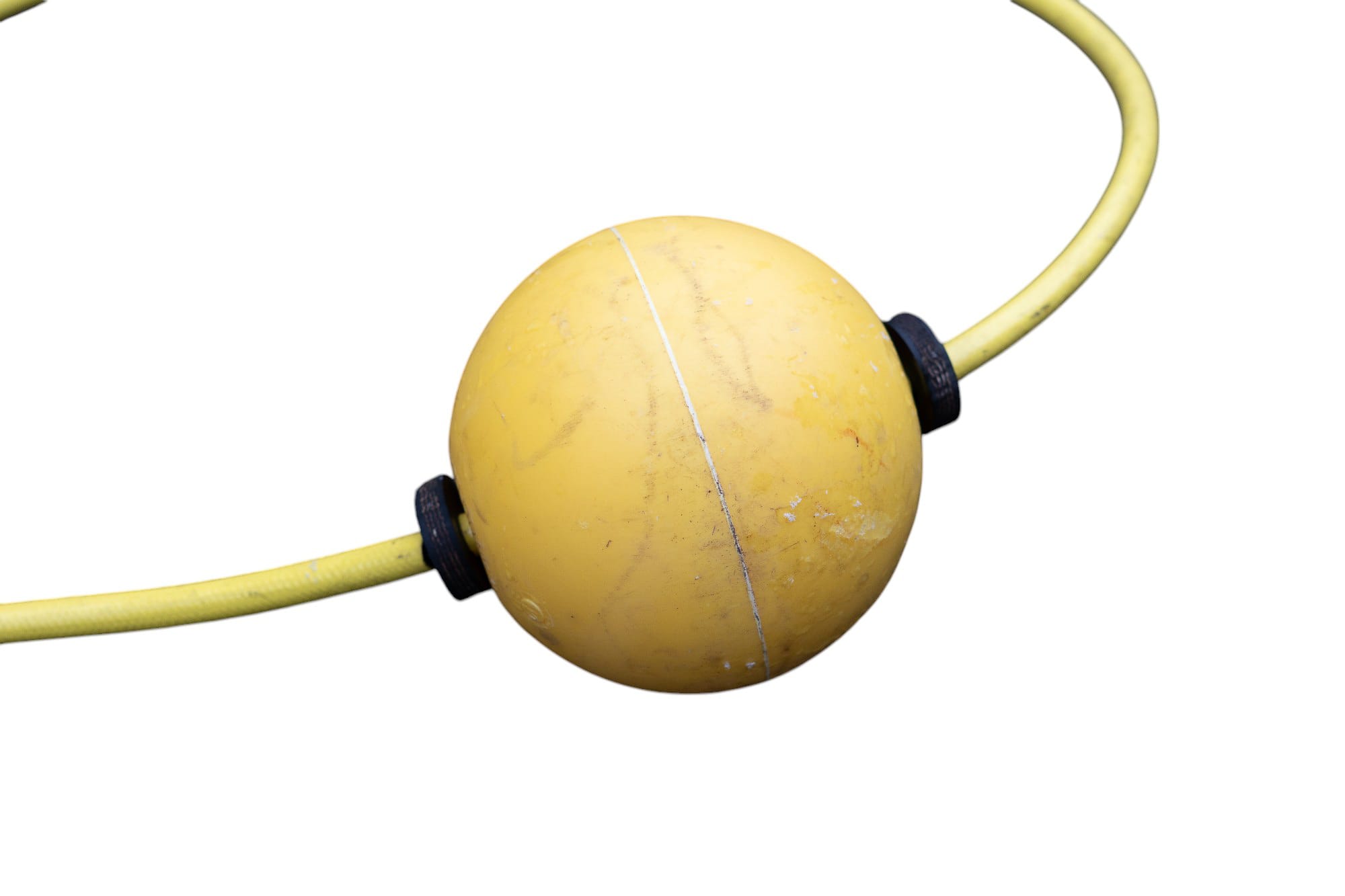 Gele kunststof boei verbonden met een sterke gele lijn voor gebruik in watermarkering