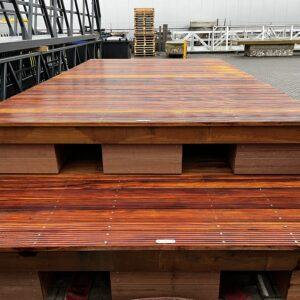 Drijvend terras met houten dek - havenspecialist