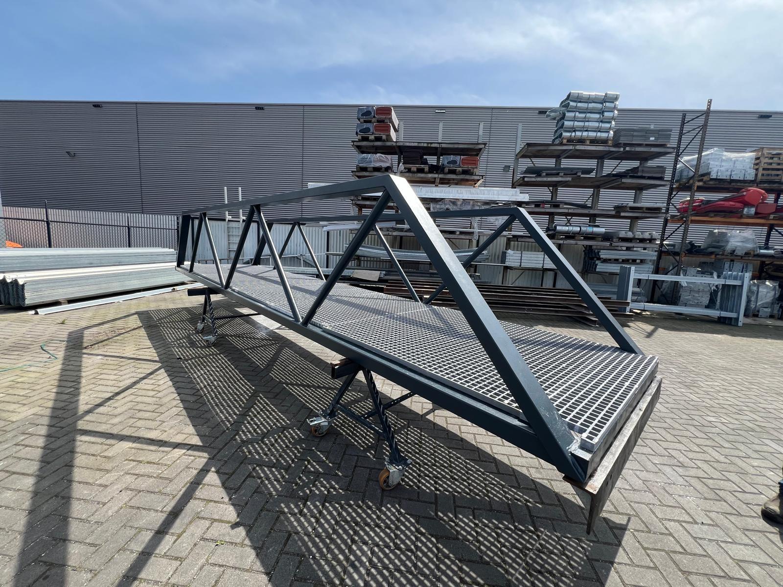 Gehweg-7meter-stahl-5
