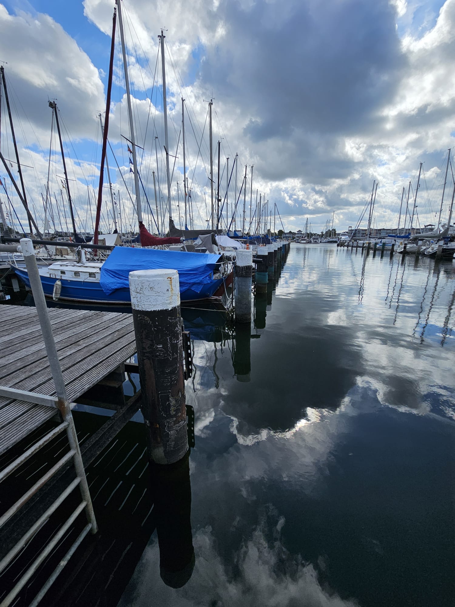  Gebruikte stalen buispalen meerpalen verankeringspalen in de haven