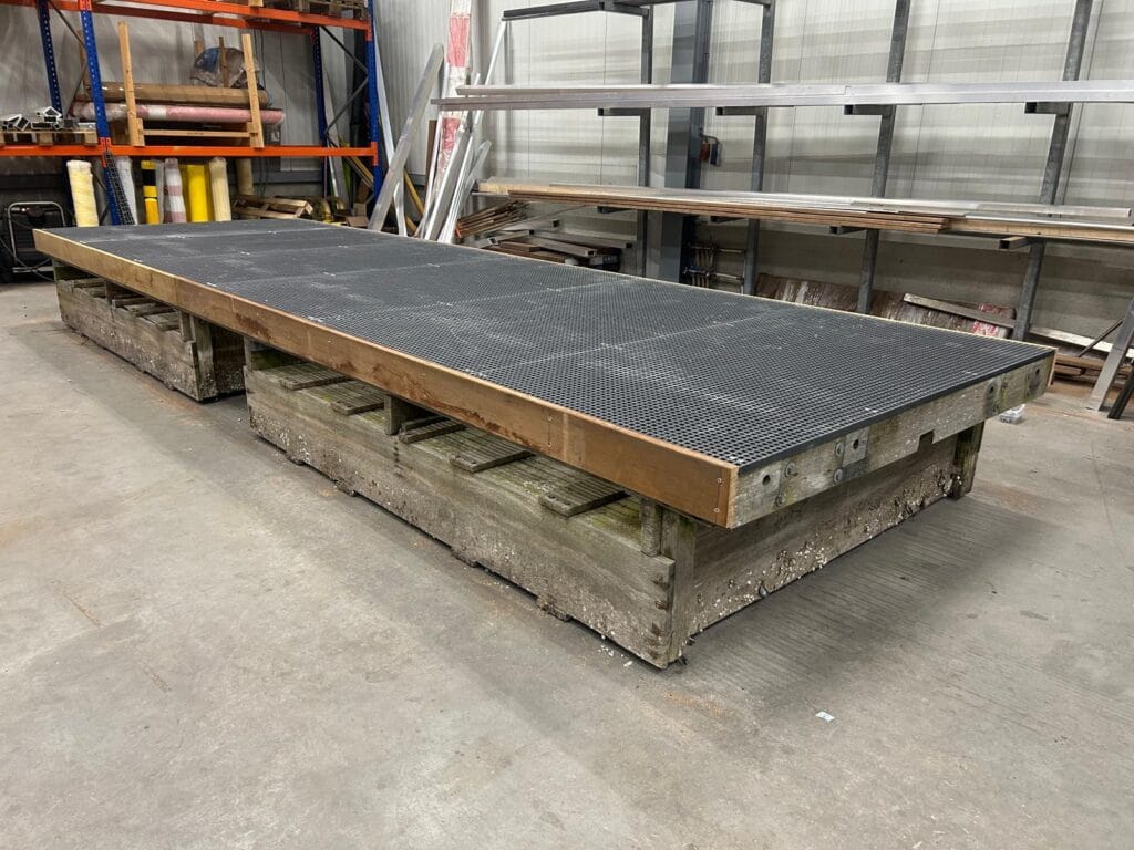 Gebruikte houten steigerdelen